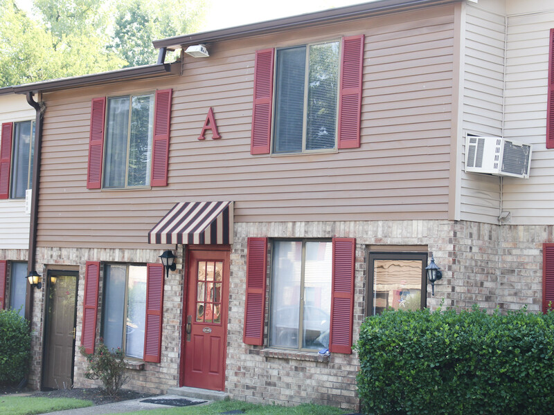 Glastonbury Woods Apartments in Nashville, TN