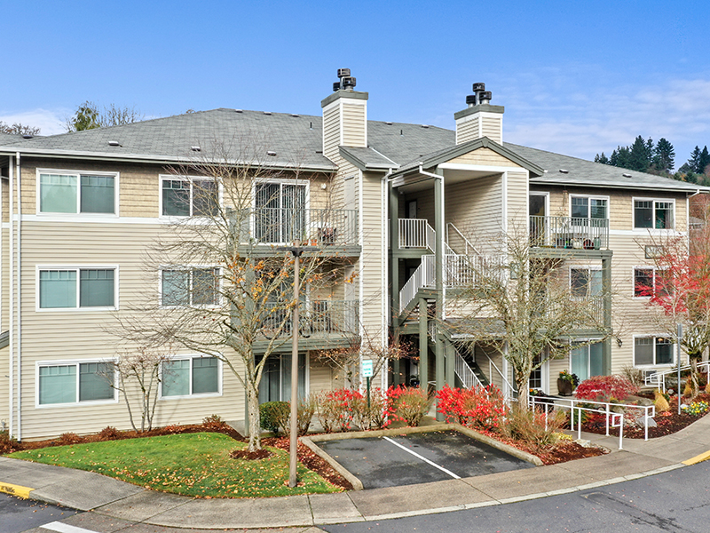Woodview Apartments in Beaverton, OR