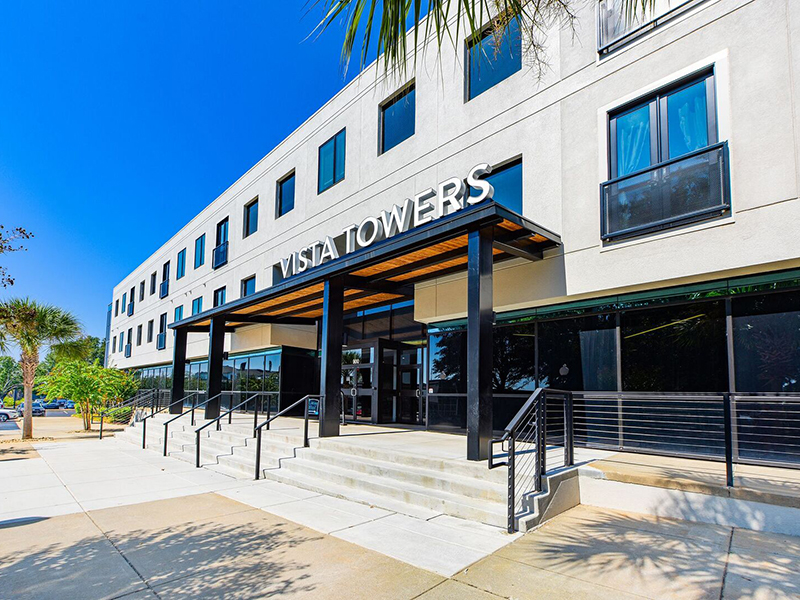 Acasá Vista Towers Apartments in Columbia, SC
