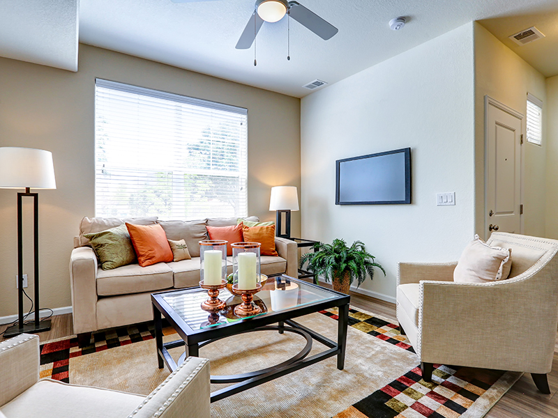 Enclave Belle Creek Apartments in Henderson, CO